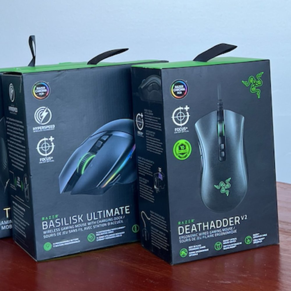 Razer: DeathAdder V2 14000 DPI Bluetooth Optical Gaming Mouse BNIB